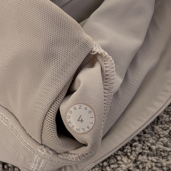Lululemon Athletica Light Gray Sports Bra - Picture 5 of 5